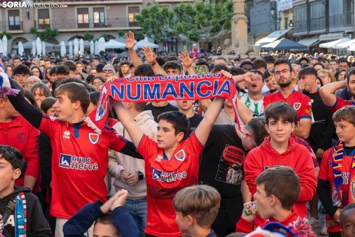 FINAL DE ASCENSO NUMANCIA PLAZA MAYOR./Viksar Fotografía