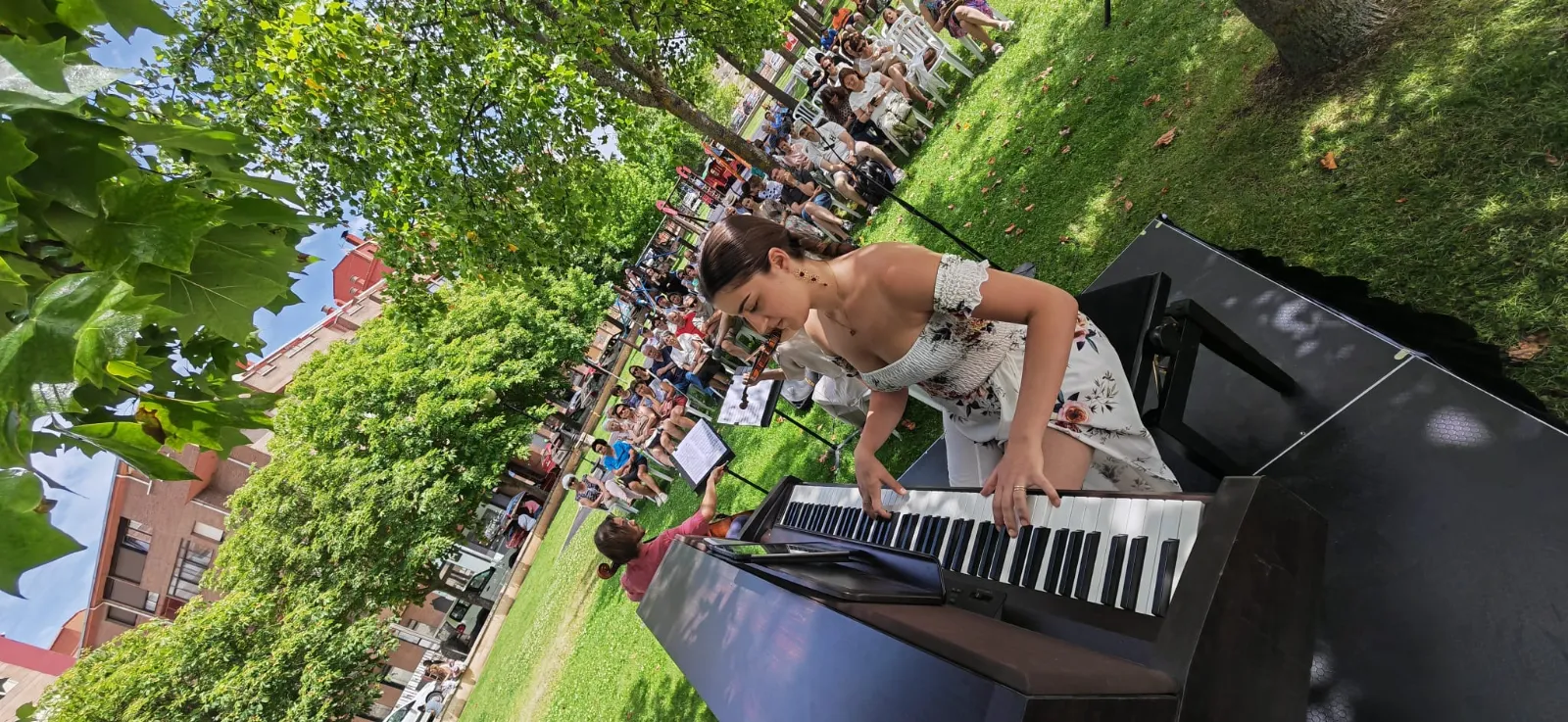 Foto 2 - Fotos: El certamen de 'El Piano en la Calle' recorre varios puntos de la capital soriana