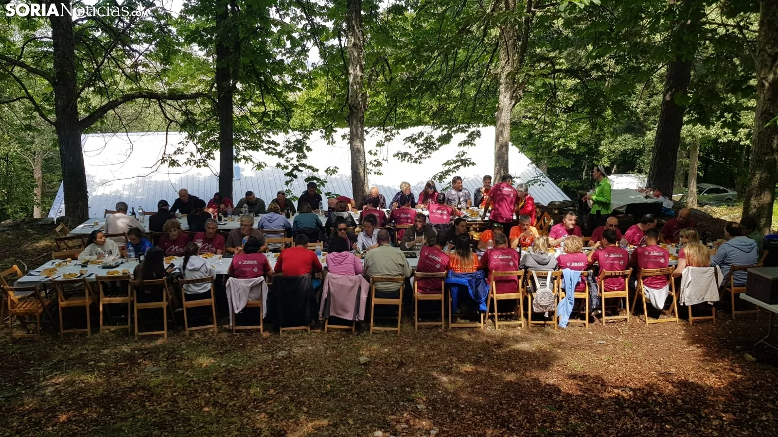 Foto 8 - Los vecinos de &Aacute;greda inauguran el refugio de las Canalejas del Moncayo