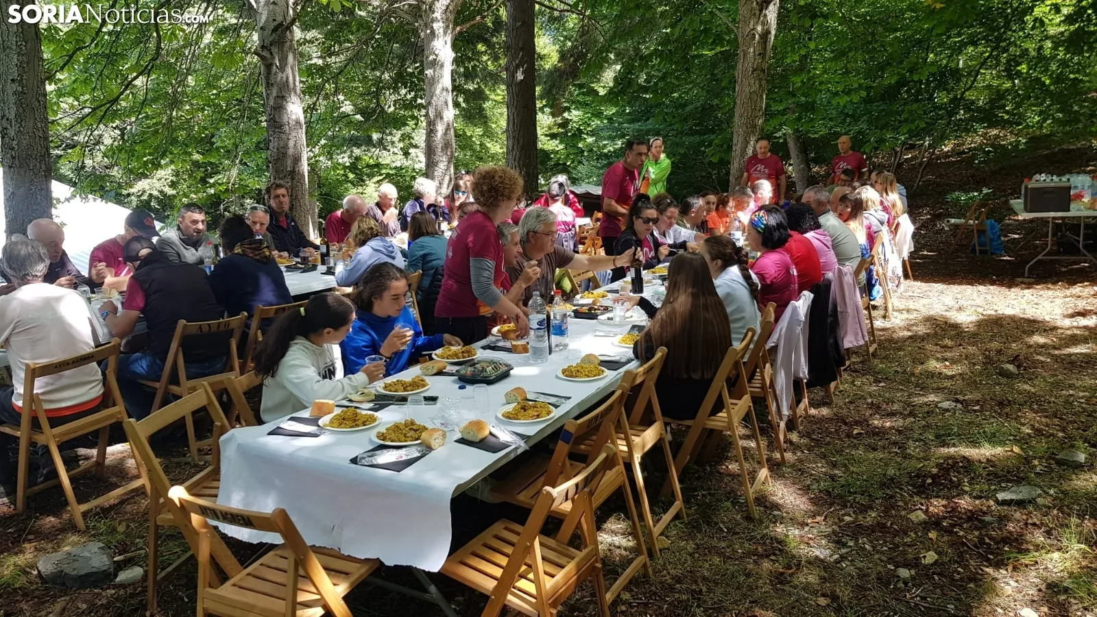 Foto 9 - Los vecinos de &Aacute;greda inauguran el refugio de las Canalejas del Moncayo