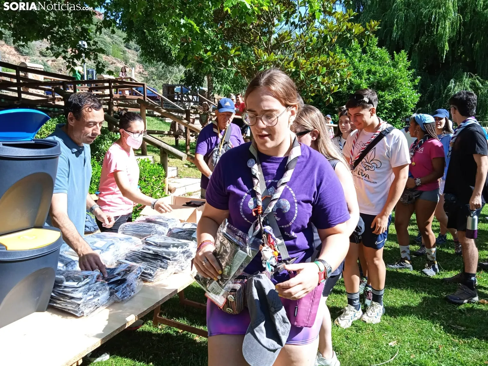 Recogida de residuos en el río Duero por los Scouts