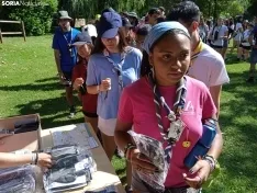 Recogida de residuos en el río Duero por los Scouts