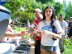 Recogida de residuos en el río Duero por los Scouts
