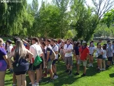 Recogida de residuos en el río Duero por los Scouts