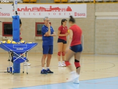 Foto 10 - Las mejores jugadoras sub 20 de voley de Espa&ntilde;a se preparan en Soria para la #EuroVolleyU20W