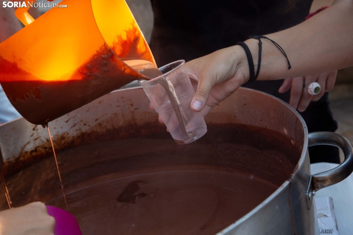 Chocolatada Día de las peñas en San Esteba 2024