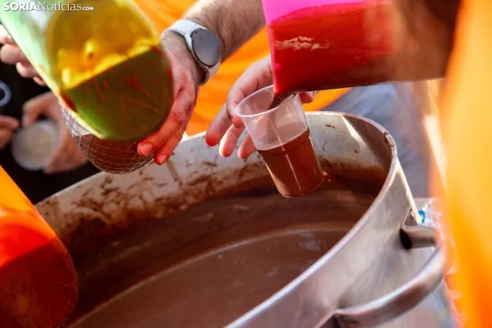 Chocolatada Día de las peñas en San Esteba 2024