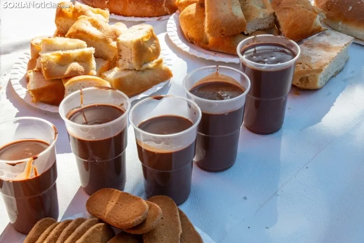Chocolatada Día de las peñas en San Esteba 2024