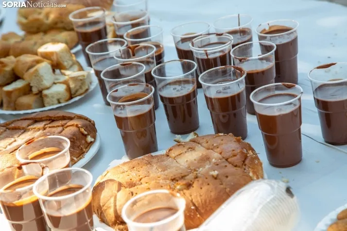Chocolatada Día de las peñas en San Esteba 2024