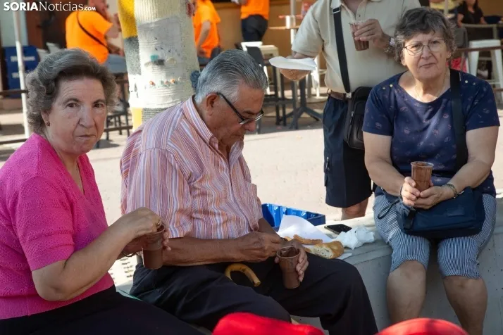 Chocolatada Día de las peñas en San Esteba 2024