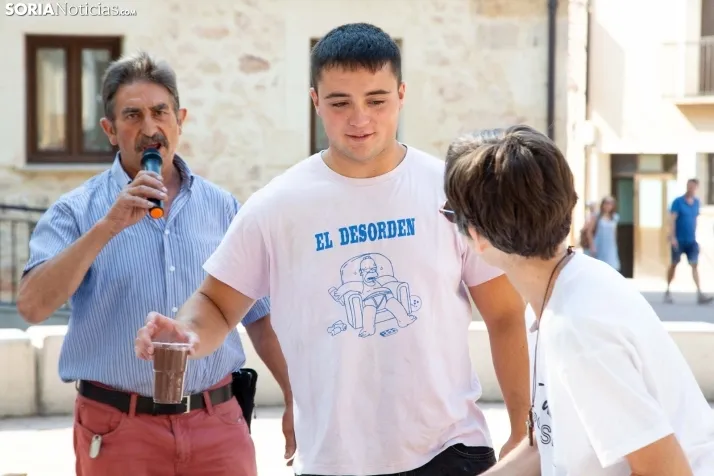 Chocolatada Día de las peñas en San Esteba 2024