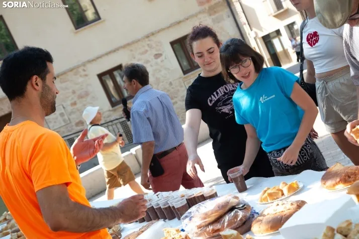 Chocolatada Día de las peñas en San Esteba 2024