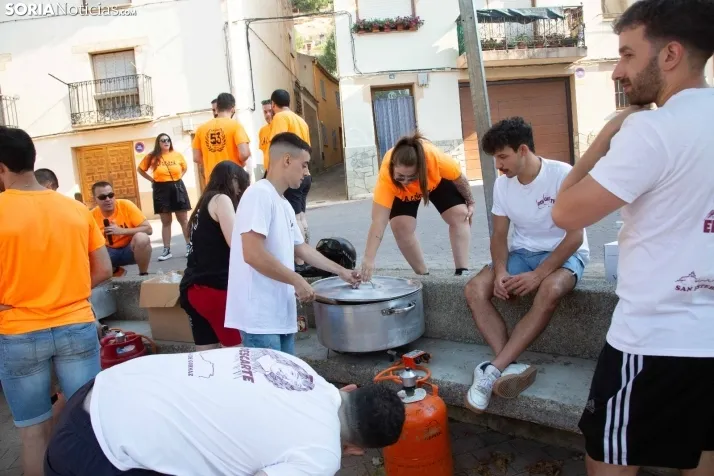 Chocolatada Día de las peñas en San Esteba 2024