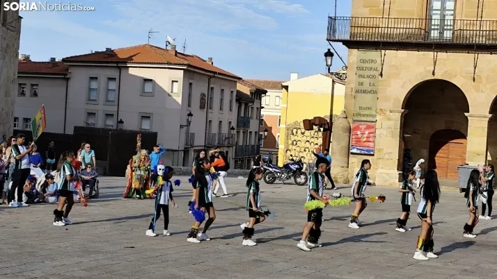 Una imagen de la tarde en la plaza Mayor de Soria hoy sábado. /SN