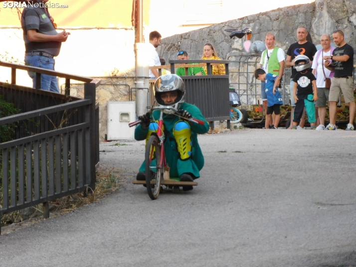 Adrenalina y velocidad en los Autos Locos de San Leonardo de Yag&uuml;e, en fotos