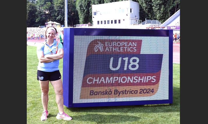 La fisioterapeuta soriana Edurne Orte, con la Selección sub 18 en el Europeo de Eslovaquia