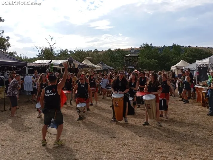 Minigaler&iacute;a | M&aacute;s de 1.000 personas disfrutan de III Trashumante Festival en Castilfr&iacute;o d
