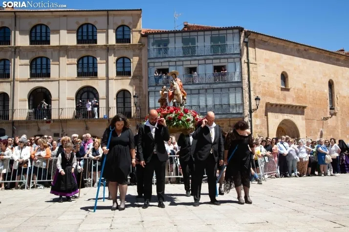 Lunes de Bailas 2024
