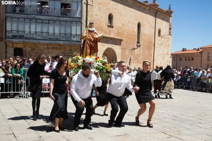 Lunes de Bailas 2024