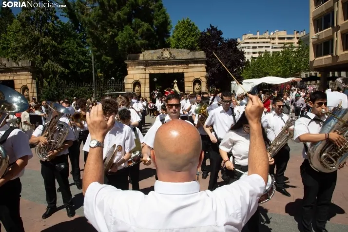 Lunes de Bailas 2024