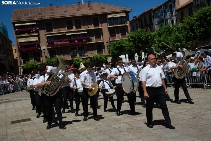 Lunes de Bailas 2024