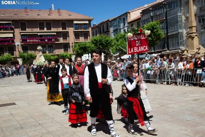 Lunes de Bailas 2024
