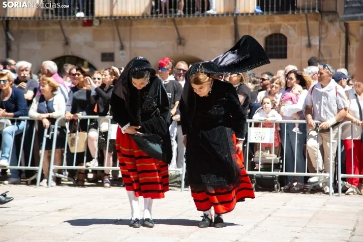 Lunes de Bailas 2024