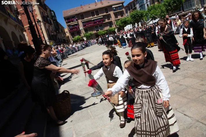 Lunes de Bailas 2024
