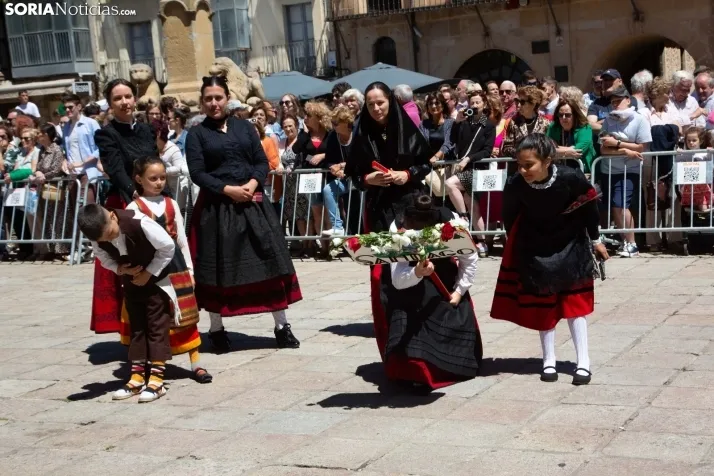 Lunes de Bailas 2024