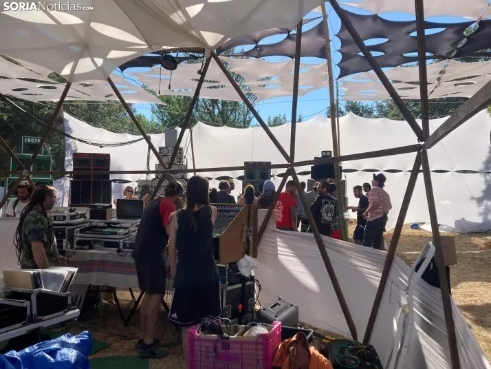 Minigaler&iacute;a | M&aacute;s de 1.000 personas disfrutan de III Trashumante Festival en Castilfr&iacute;o d