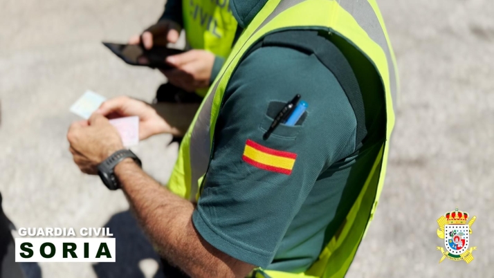 Pillan en Soria a dos vecinos de Navarra, de nacionalidad marroquí, haciendo trampas en el examen de conducir