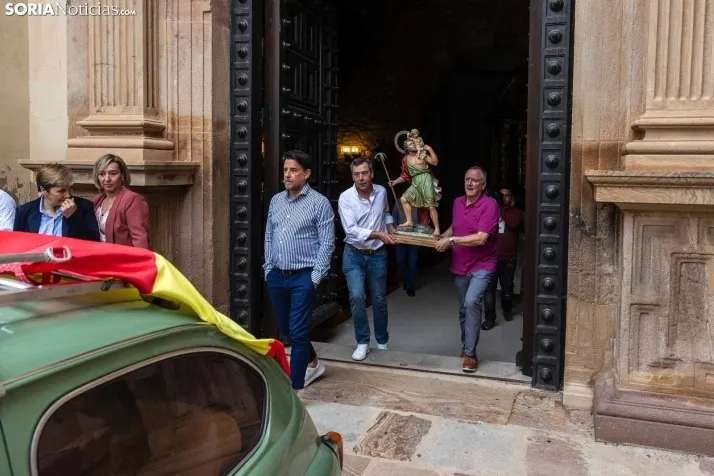 GALER&Iacute;A | &Oacute;lvega celebra San Crist&oacute;bal con su tradicional bendici&oacute;n de camiones
