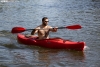 Un piragüista en las aguas del Duero. 