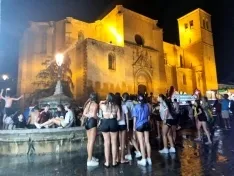 Foto 4 - Berlanga se refresca en su esperada 'Marcha del Agua'