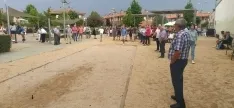 Foto 6 - Migas y toro de fuego para dar la bienvenida a las fiestas del barrio de Santa B&aacute;rbara