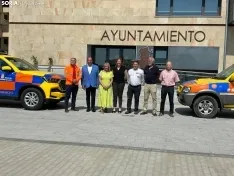 Foto 3 - La Junta entrega material por valor de 7.000 euros y un coche a Protecci&oacute;n Civil de Medinaceli