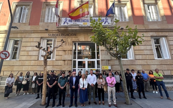 Minuto de silencio por el último crimen de violencia de género ocurrido en Valladolid