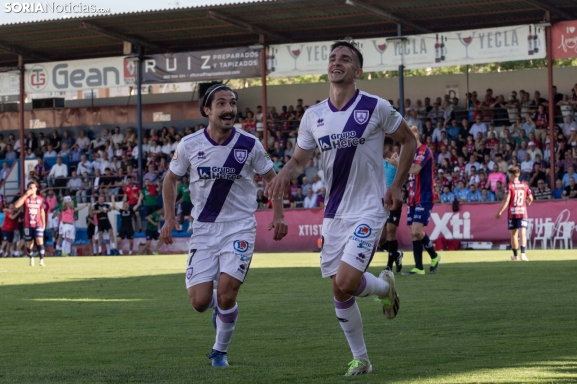 El Numancia cierra su culebrón del verano: Carlos González no volverá en este mercado