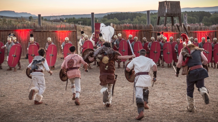 Galer&iacute;a | Garray se transforma en el escenario de la batalla de los elefantes 