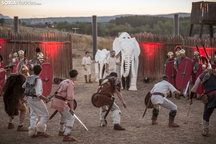 Galer&iacute;a | Garray se transforma en el escenario de la batalla de los elefantes 