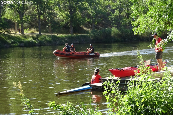 Fotos: Cientos de pirag&uuml;istas surcan las aguas del Duero en una nueva edici&oacute;n de su Traves&iacute;