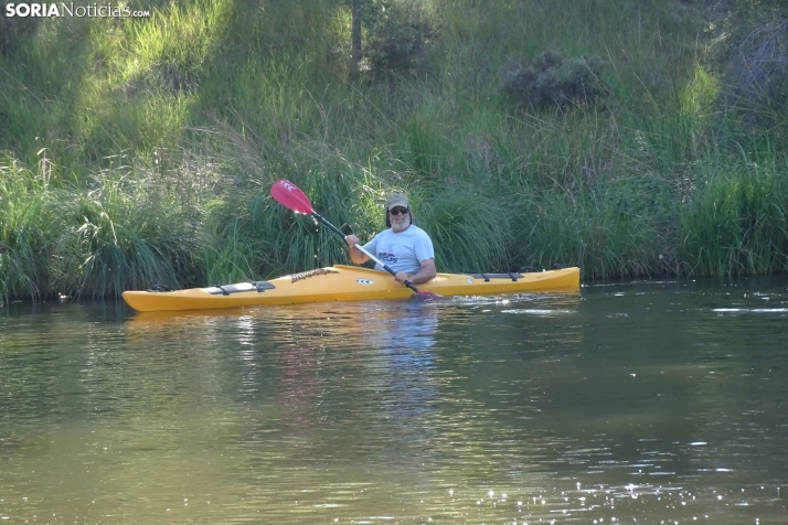 Fotos: Cientos de pirag&uuml;istas surcan las aguas del Duero en una nueva edici&oacute;n de su Traves&iacute;