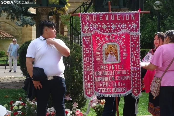 Una imagen de la fiesta boliviana esta mañana en la Dehesa. (PC