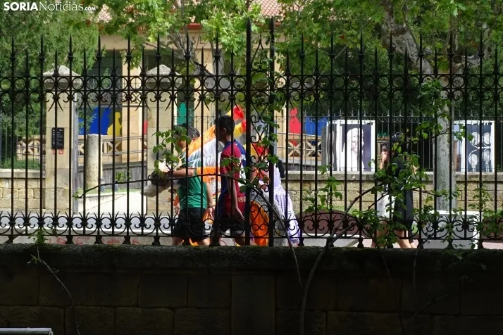 Una imagen de la fiesta boliviana esta mañana en la Dehesa. (PC