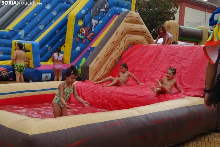 Una imagen de la mañana festiva hoy sábado en Almazán. /PC