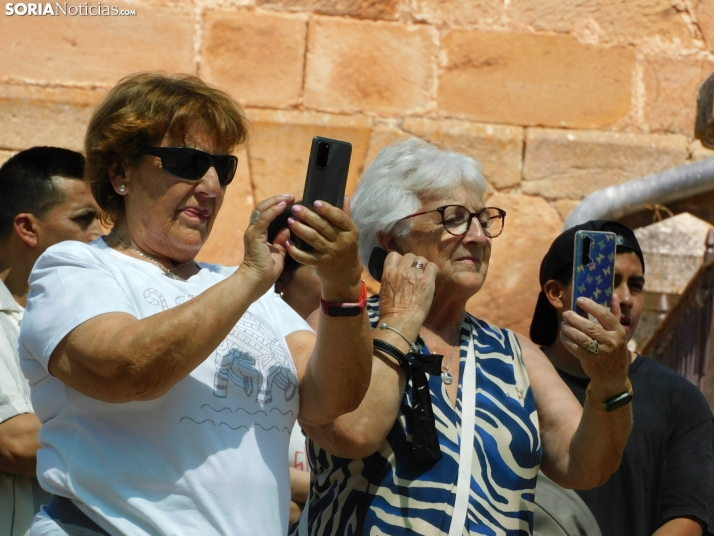 GALER&Iacute;A | Los ritmos latinos llenan de alegr&iacute;a El Royo durante la celebraci&oacute;n de las VII 