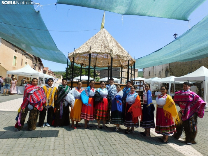 GALER&Iacute;A | Los ritmos latinos llenan de alegr&iacute;a El Royo durante la celebraci&oacute;n de las VII 