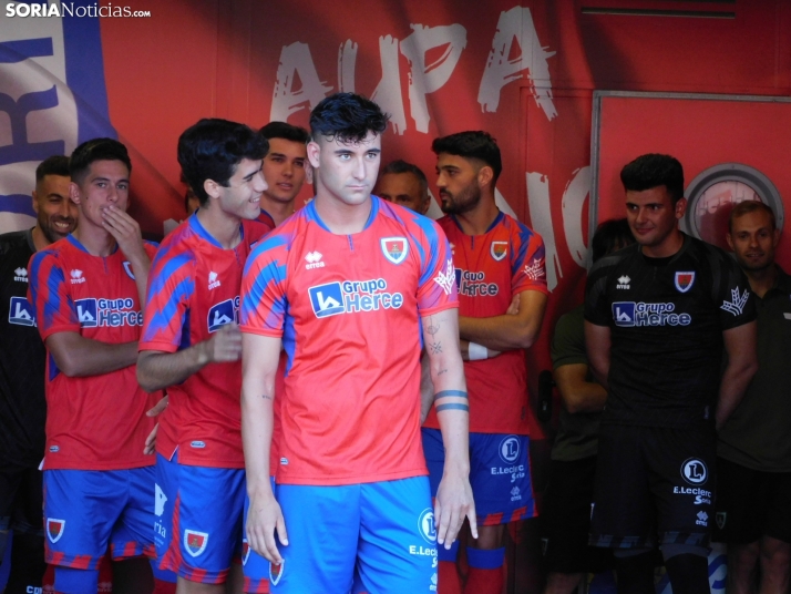 El Numancia gana 2-1 a la Ponferradina en su partido de presentaci&oacute;n