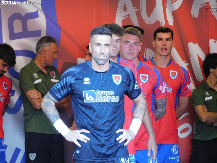 El Numancia gana 2-1 a la Ponferradina en su partido de presentaci&oacute;n