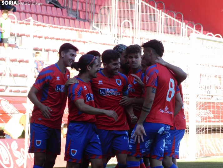 El Numancia gana 2-1 a la Ponferradina en su partido de presentaci&oacute;n